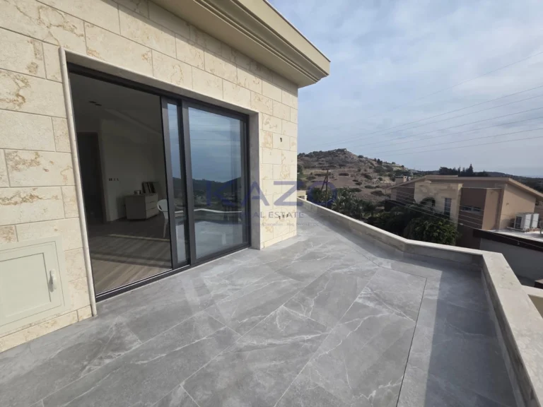 450m² House for Sale in Parekklisia, Limassol District