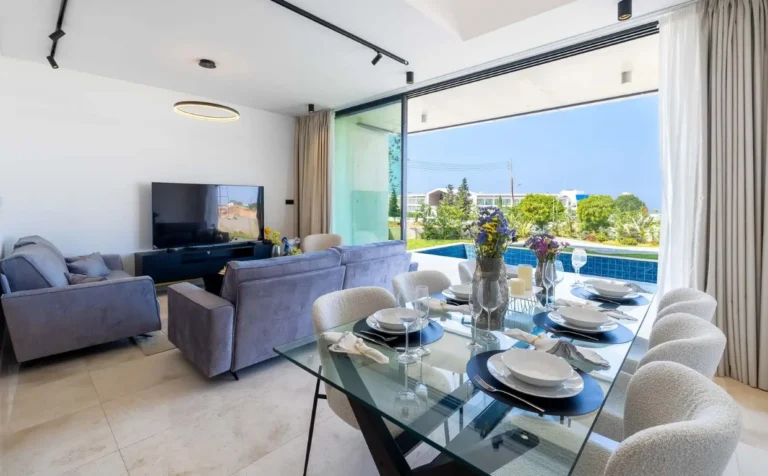 3 Bedroom House for Sale in Kissonerga, Paphos District