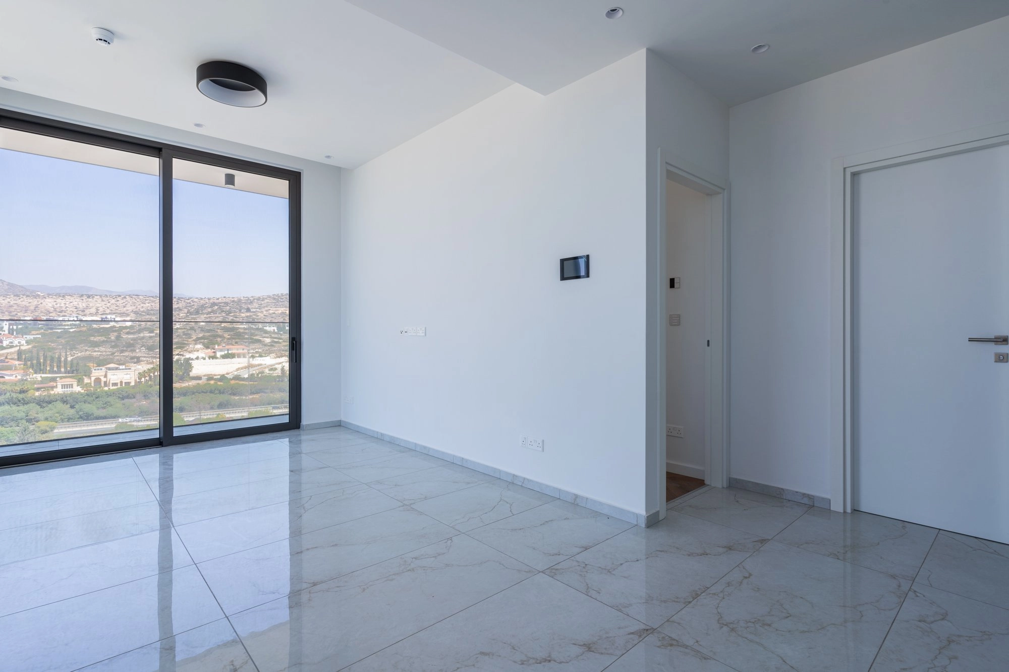 1 Bedroom Apartment for Rent in Agios Tychonas, Limassol District