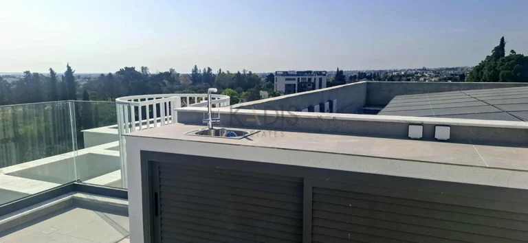 3 Bedroom Apartment for Sale in Kato Polemidia, Limassol District