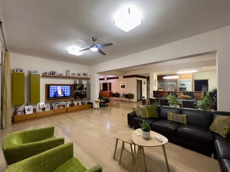 525m² House for Sale in Agia Paraskevi, Limassol District