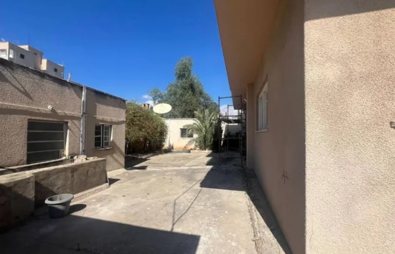 985m² Building for Sale in Nicosia – Agios Andreas