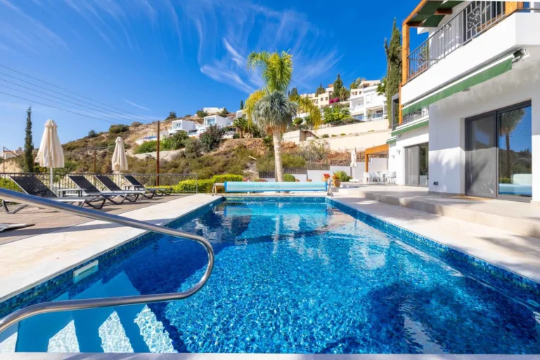 4 Bedroom House for Sale in Pegeia, Paphos District