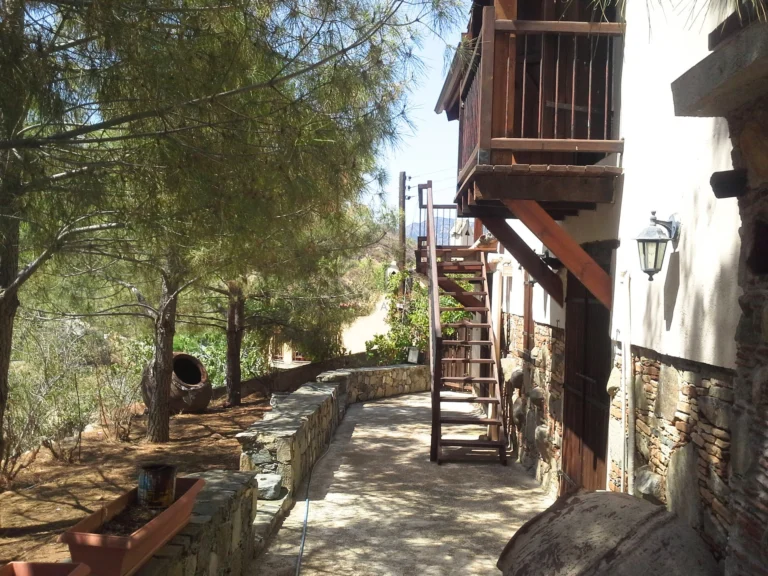 Cheap Houses and Villas for Sale Nicosia up to 700000 euro