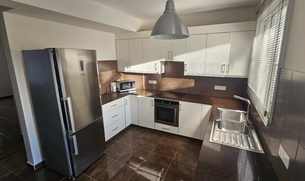 3 Bedroom Apartment for Sale in Limassol – Mesa Geitonia