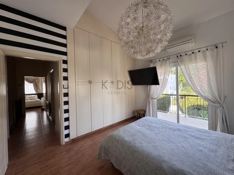 3 Bedroom House for Sale in Engomi, Nicosia District