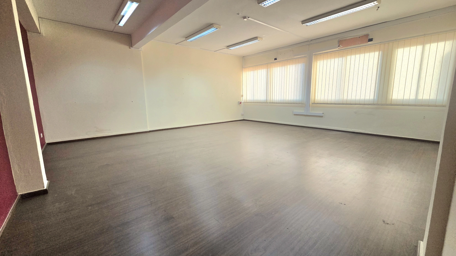 530m² Office for Rent in Limassol District