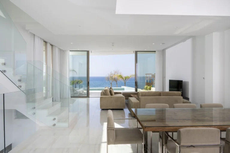 5 Bedroom House for Sale in Kissonerga, Paphos District