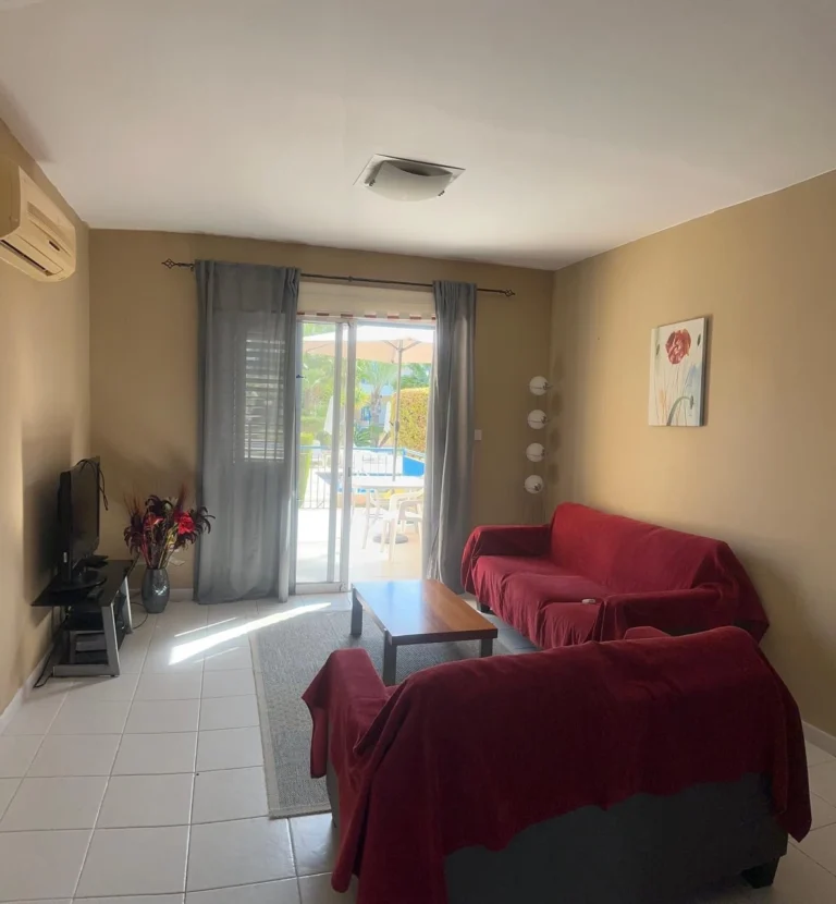 2 Bedroom House for Sale in Paphos – Universal