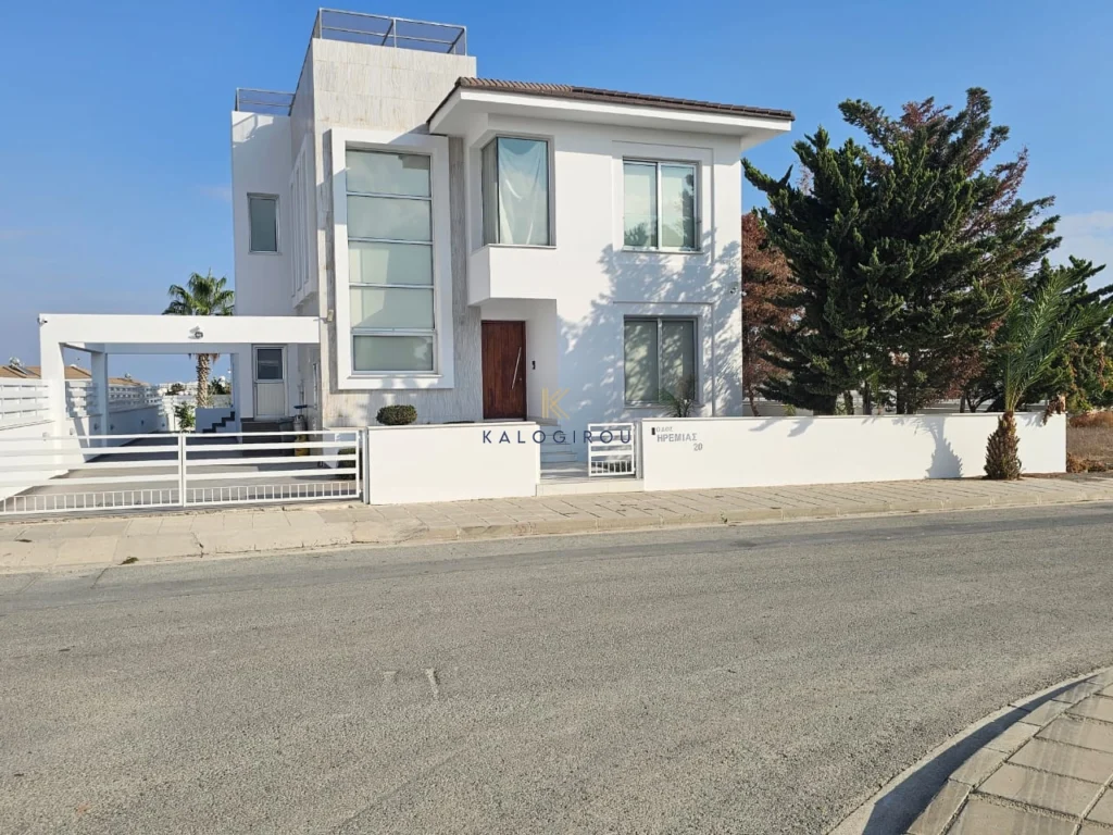 4 Bedroom House for Rent in Oroklini, Larnaca District
