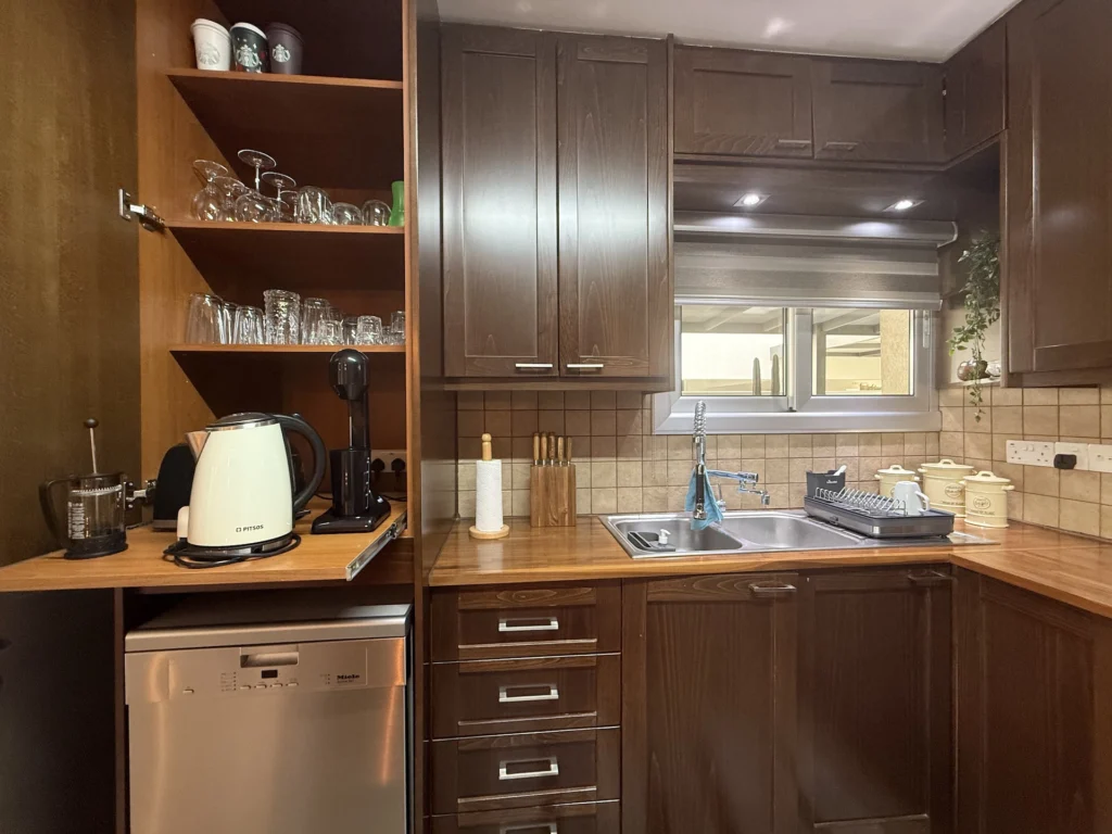 3 Bedroom Apartment for Rent in Limassol – Panthea