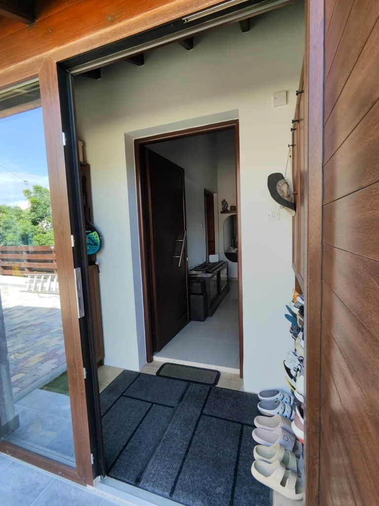 2 Bedroom House for Sale in Parekklisia, Limassol District