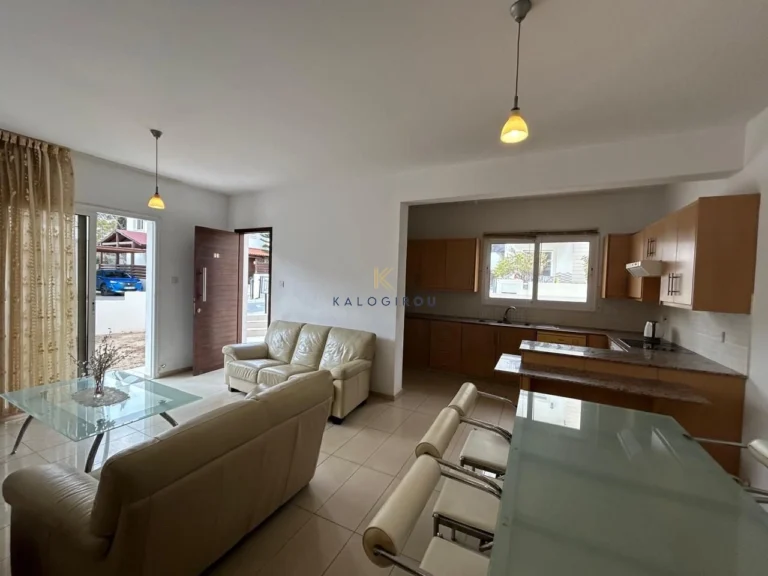 Cheap Houses and Villas for Sale Larnaca up to 300000 euro