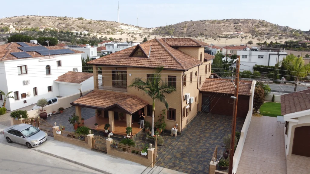 5 Bedroom House for Sale in Alethriko, Larnaca District