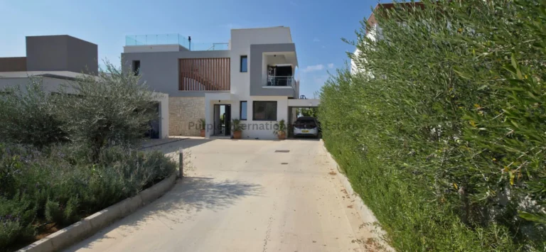 4 Bedroom House for Sale in Tala, Paphos District