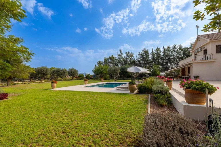 6+ Bedroom House for Sale in Kiti, Larnaca District