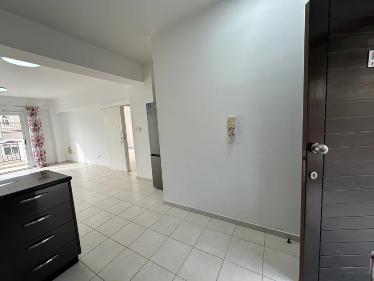 2 Bedroom Apartment for Sale in Paphos – Universal