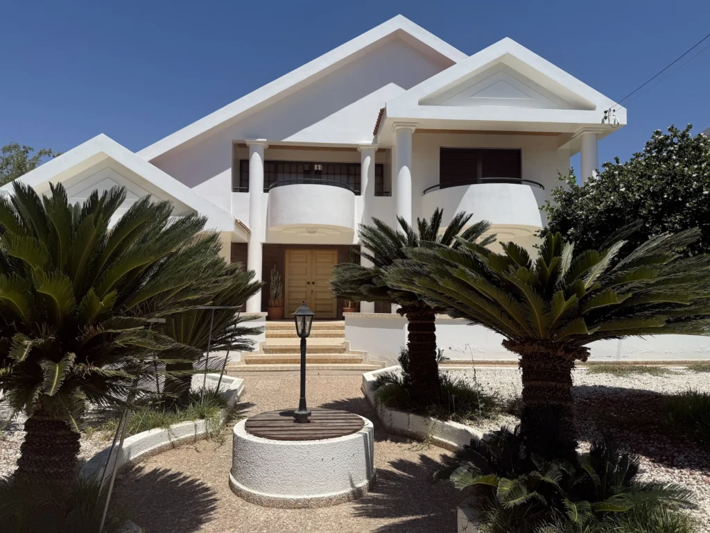 4 Bedroom House for Sale in Limassol – Ekali