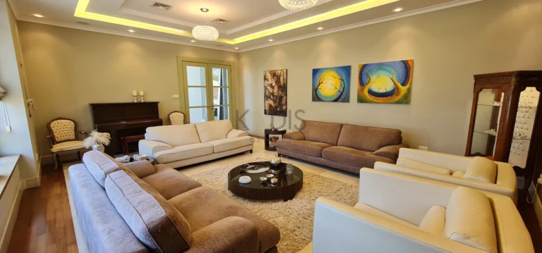 5 Bedroom House for Sale in Limassol – Agios Athanasios