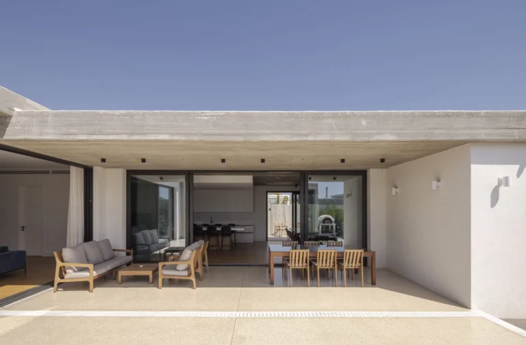 4 Bedroom House for Sale in Geroskipou, Paphos District