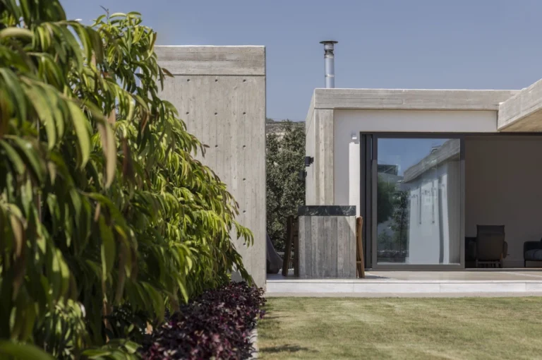 4 Bedroom House for Sale in Geroskipou, Paphos District