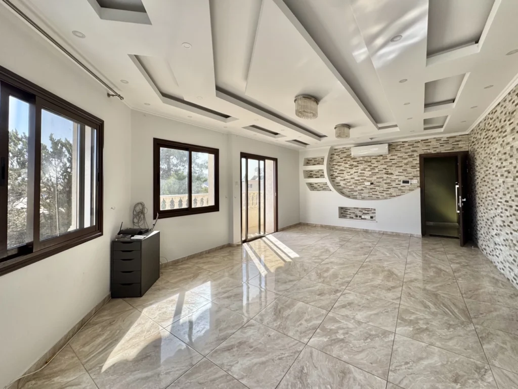 3 Bedroom Apartment for Rent in Limassol – Apostolos Andreas