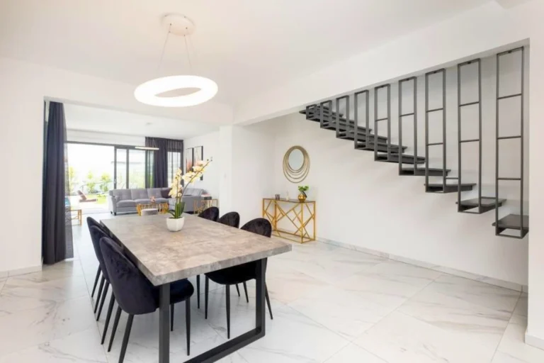 Cheap Houses and Villas for Sale Larnaca up to 800000 euro