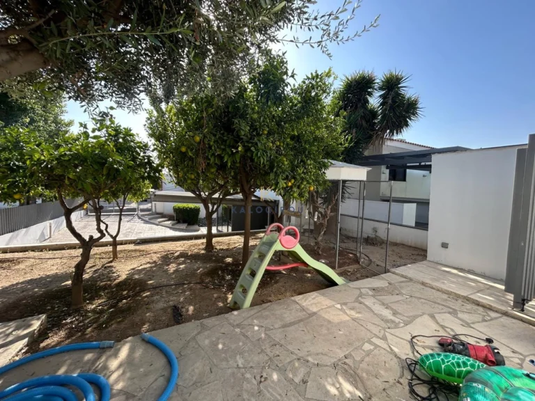 5 Bedroom House for Sale in Vergina, Larnaca District