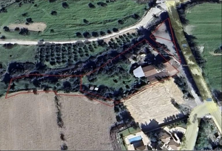 Building for Sale in Palodeia, Limassol District