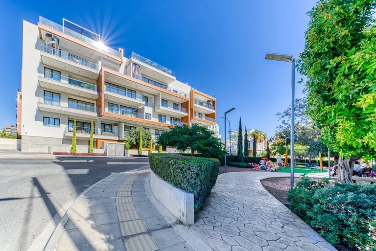 1 Bedroom Apartment for Rent in Potamos Germasogeias, Limassol District