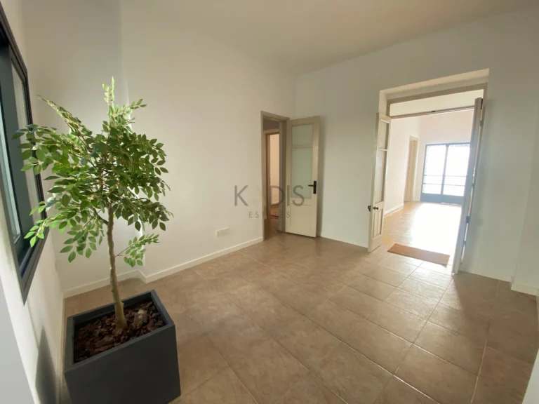 170m² Office for Rent in Limassol District