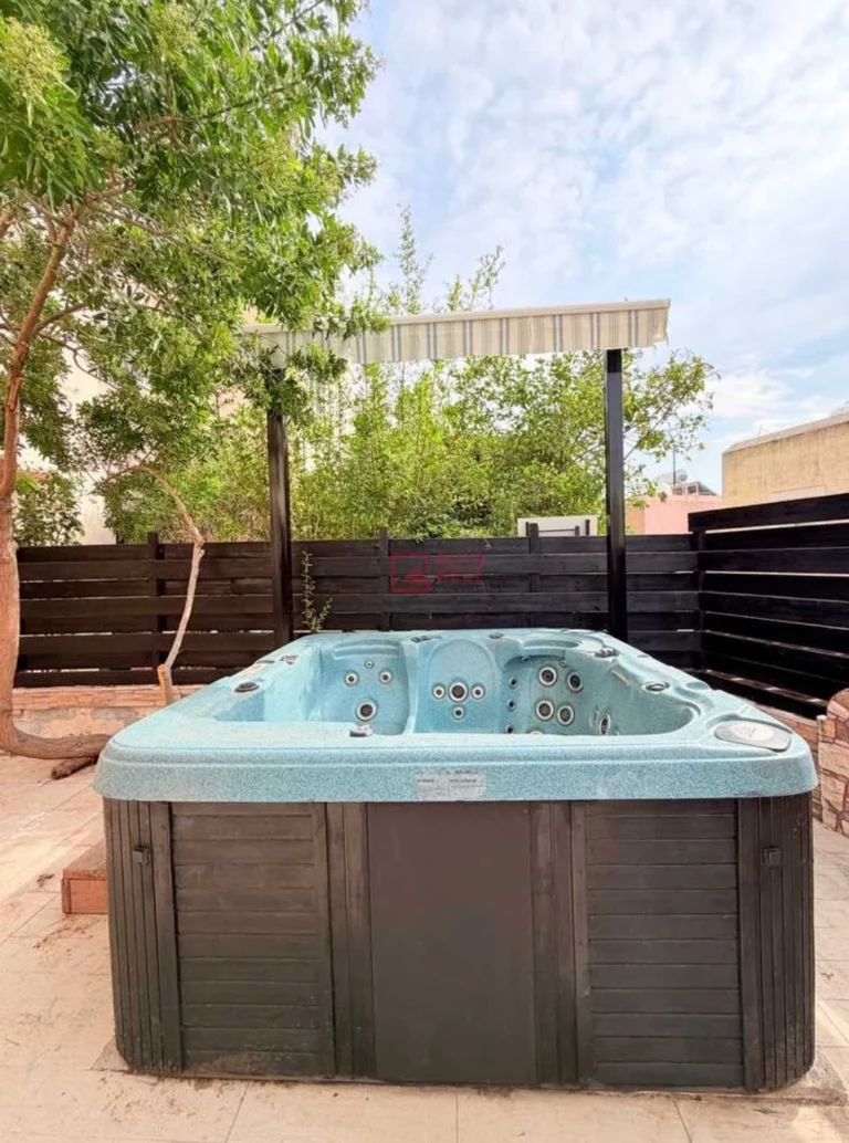 2 Bedroom House for Sale in Pyrgos Lemesou Tourist Area, Limassol District