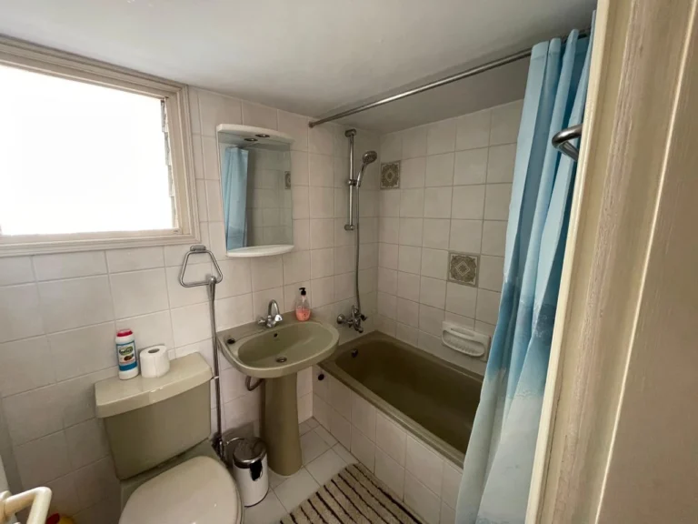 2 Bedroom House for Rent in Chlorakas, Paphos District