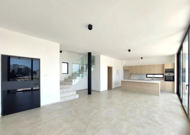 Cheap Houses and Villas for Sale Famagusta up to 700000 euro