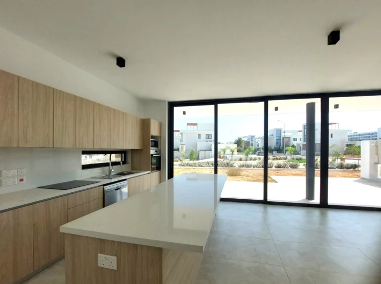 Cheap Houses and Villas for Sale Famagusta up to 700000 euro