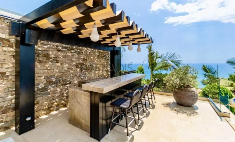 5 Bedroom House for Rent in Agios Tychonas, Limassol District