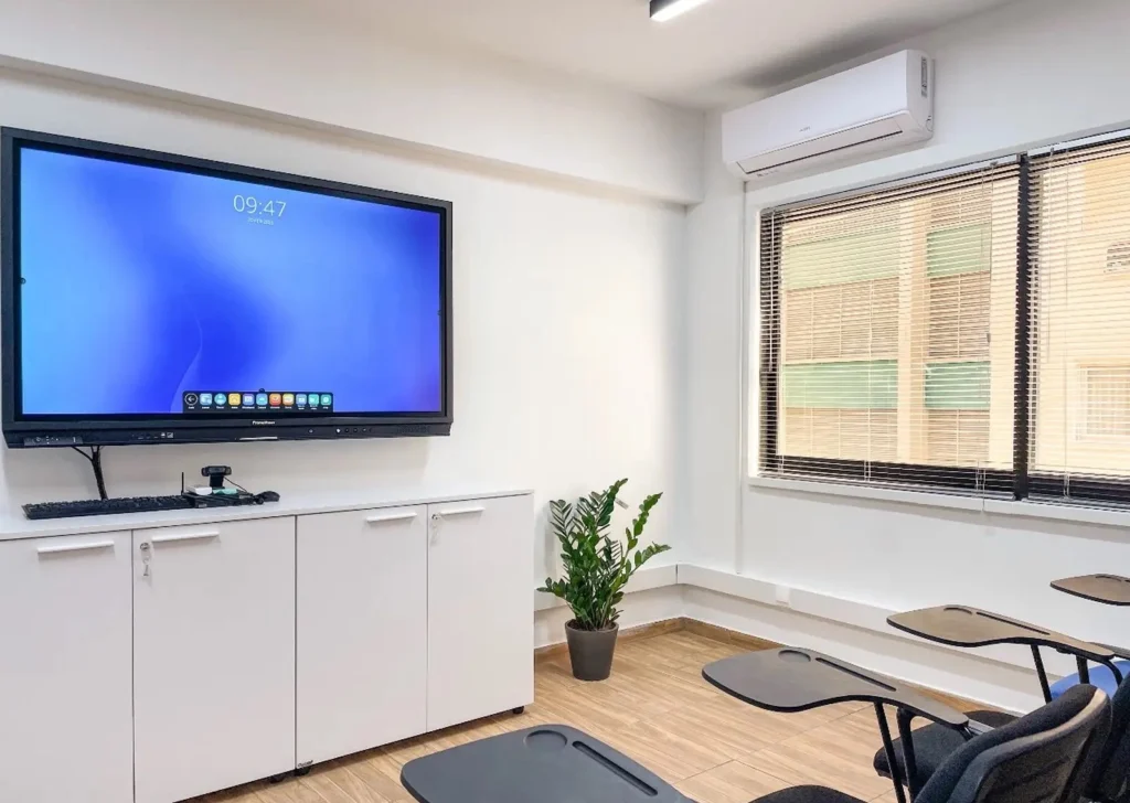 265m² Office for Rent in Limassol – Neapolis