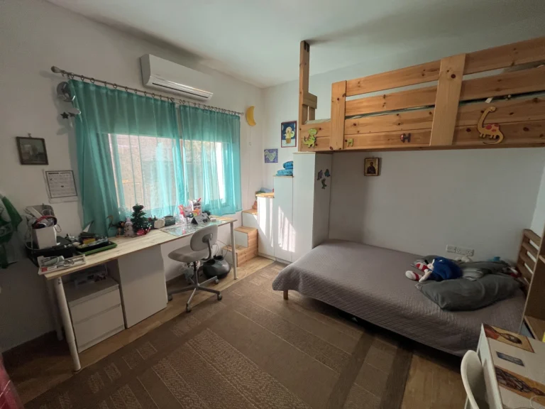 5 Bedroom House for Sale in Episkopi, Limassol District