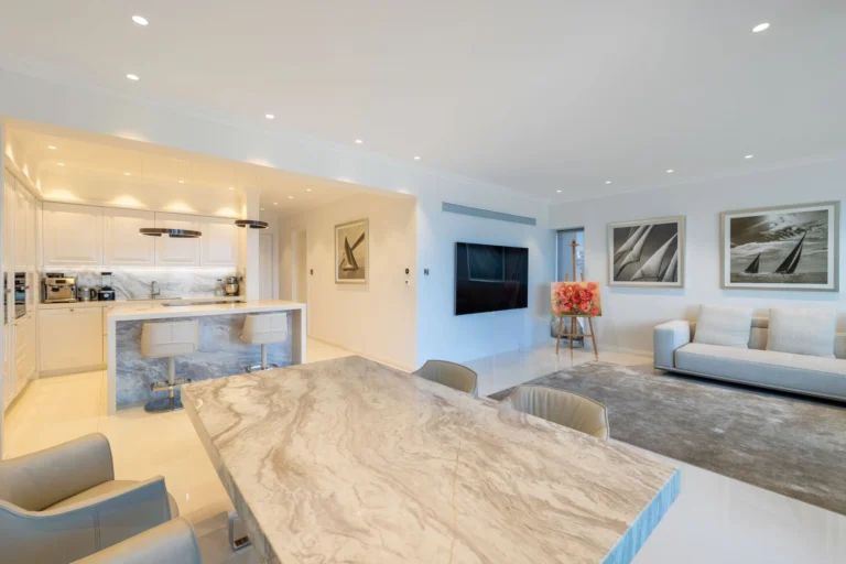 3 Bedroom Apartment for Sale in Larnaca – Finikoudes