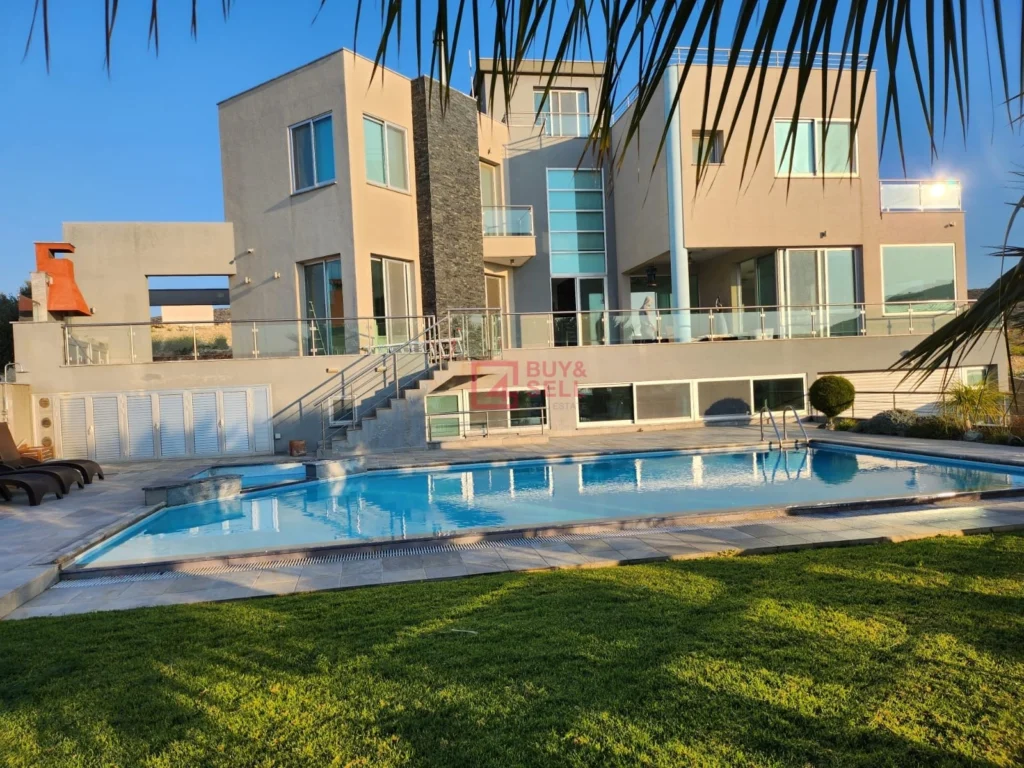 5 Bedroom House for Rent in Germasogeia, Limassol District
