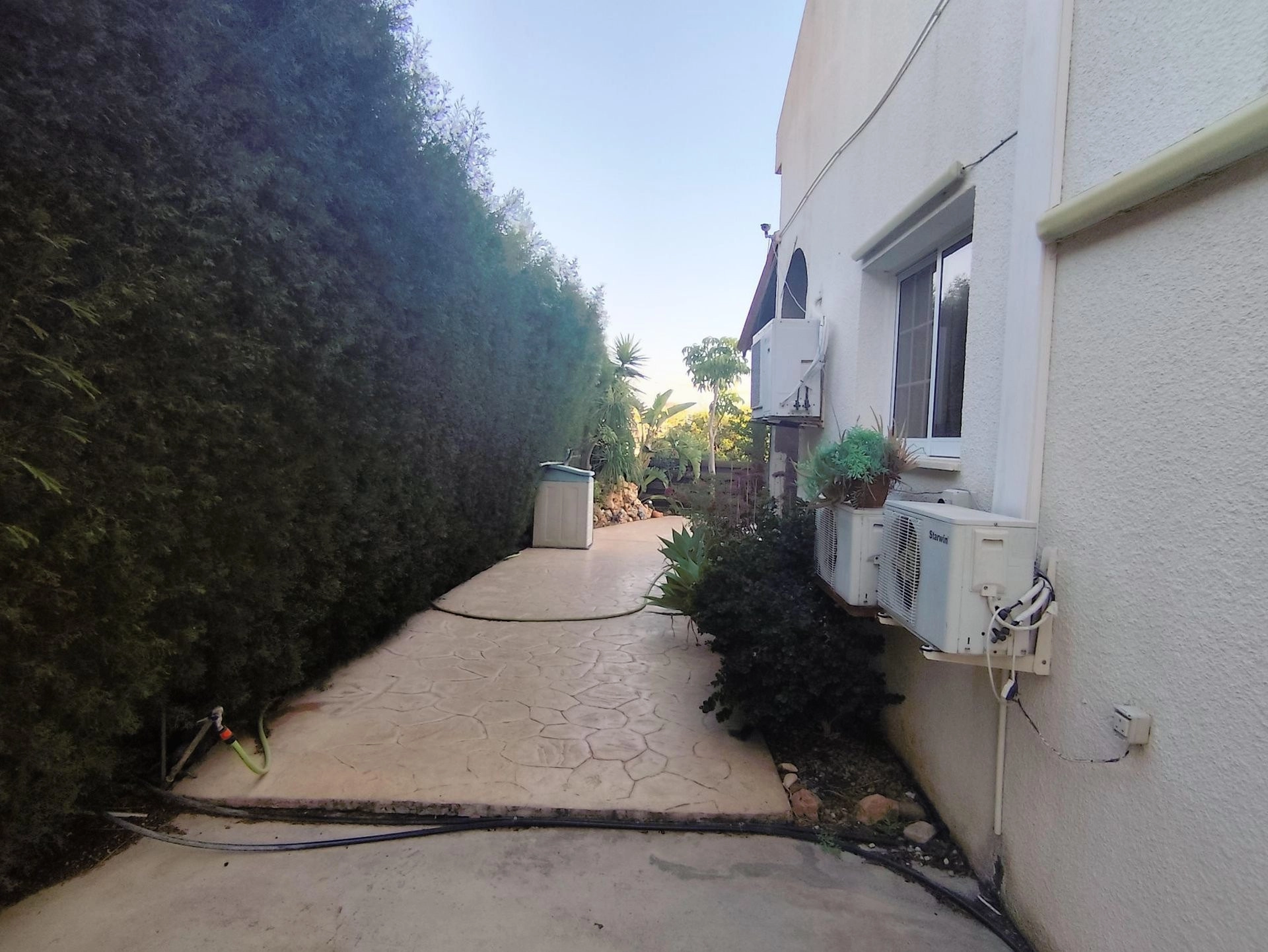 2 Bedroom House for Rent in Agios Tychonas, Limassol District