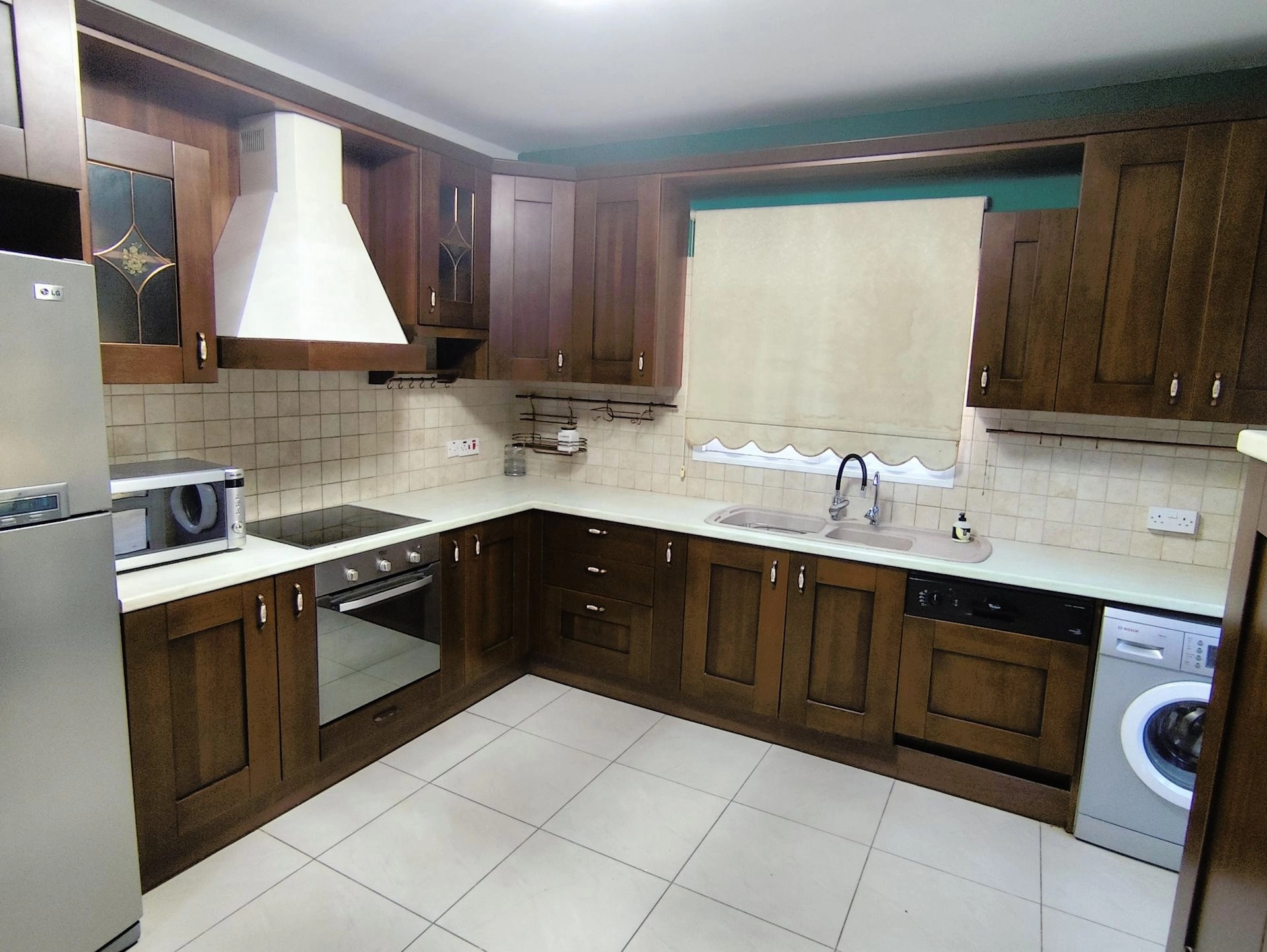 2 Bedroom House for Rent in Agios Tychonas, Limassol District