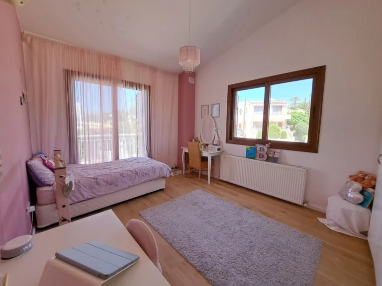 5 Bedroom House for Sale in Konia, Paphos District