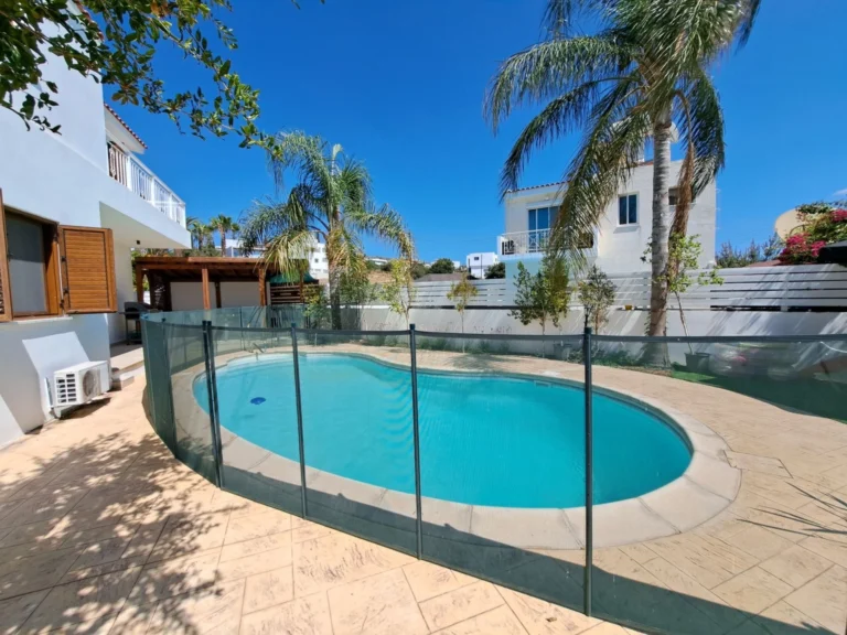 5 Bedroom House for Sale in Konia, Paphos District