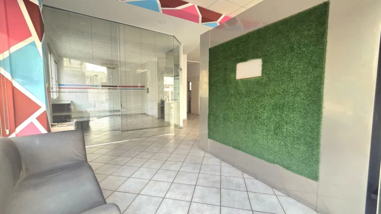 100m² Office for Rent in Limassol District