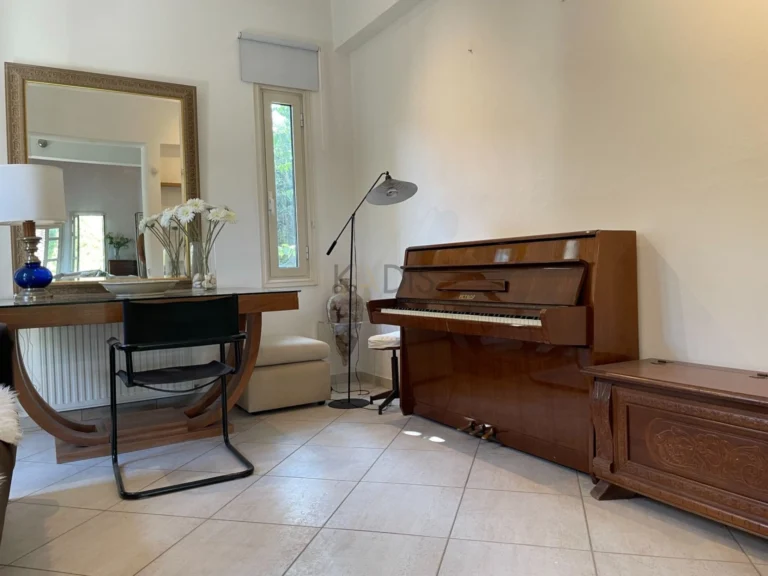 4 Bedroom House for Rent in Latsia, Nicosia District