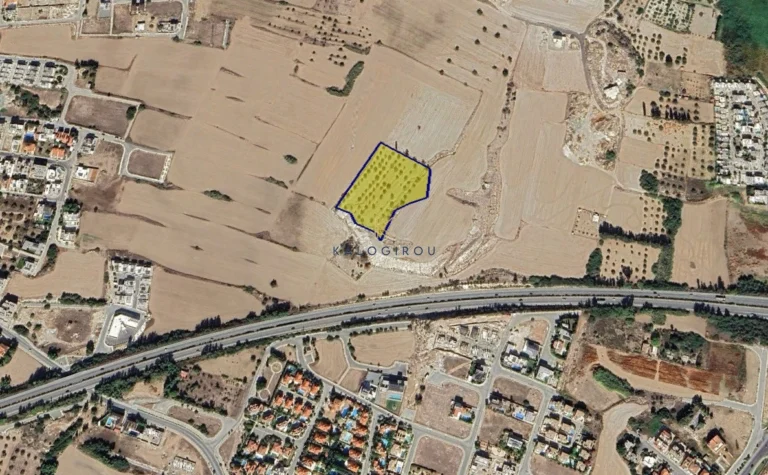 11,154m² Plot for Sale in Oroklini, Larnaca District