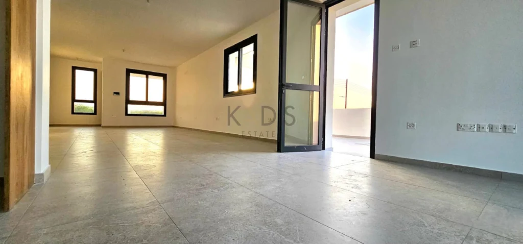 3 Bedroom House for Sale in Aradippou, Larnaca District