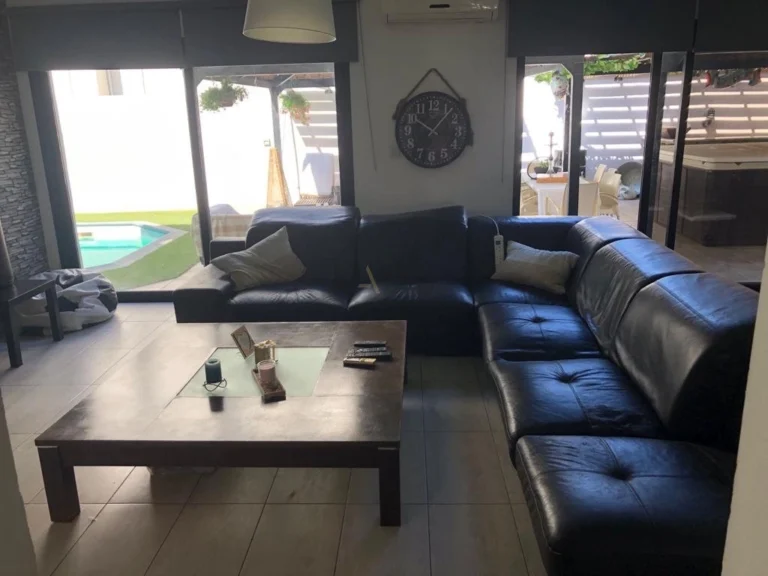 4 Bedroom House for Sale in Limassol – Agios Athanasios