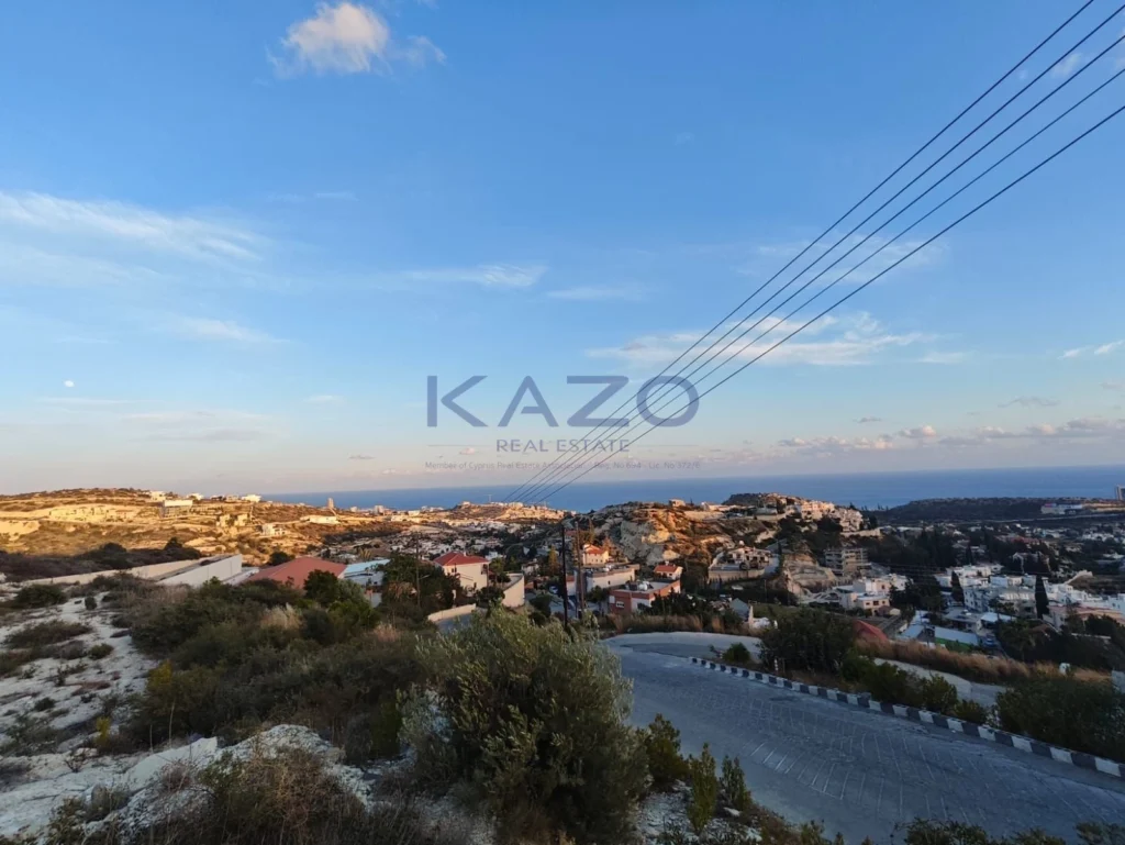 1,050m² Plot for Sale in Agios Tychonas, Limassol District